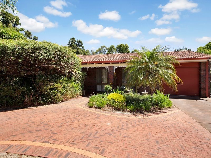 13 Magnolia Way, Forrestfield WA 6058