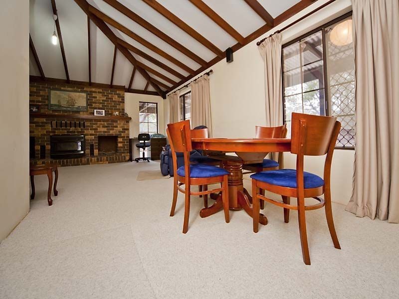 34 Canter Court, Orange Grove WA 6109