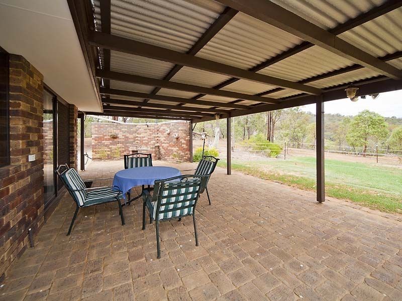 34 Canter Court, Orange Grove WA 6109