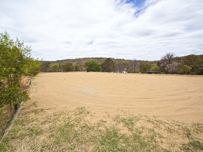 34 Canter Court, Orange Grove WA 6109