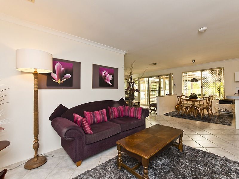 2 Limonite Court, Forrestfield WA 6058