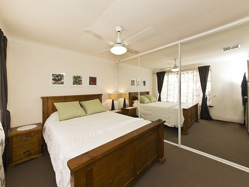 25 Waverley Way, Parkwood WA 6147