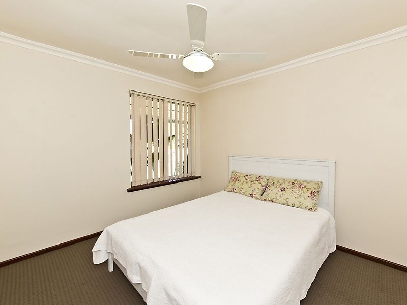 25 Waverley Way, Parkwood WA 6147