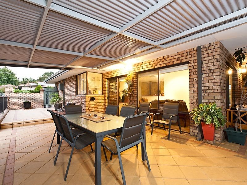 2 Booral Street, Lesmurdie WA 6076