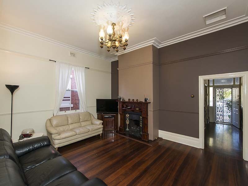 3 Station Street, Guildford WA 6055