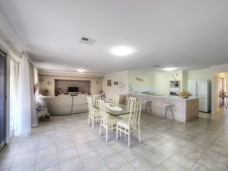 262 Adelaide Street, High Wycombe WA 6057