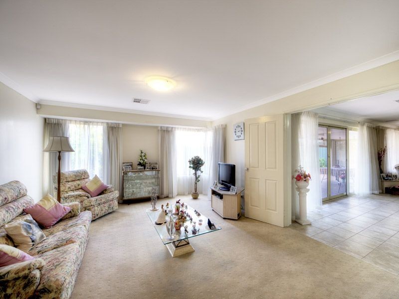 262 Adelaide Street, High Wycombe WA 6057