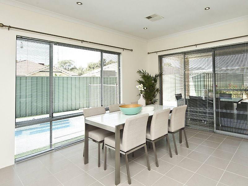 20 Belfry Way, Wattle Grove WA 6107