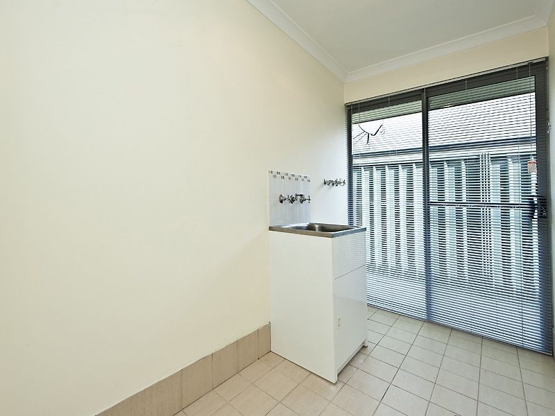 20 Belfry Way, Wattle Grove WA 6107