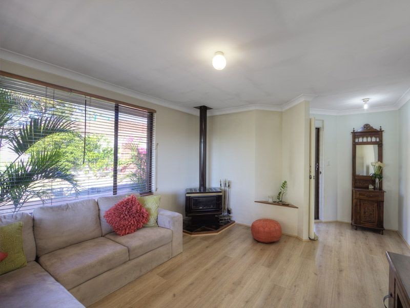 5 Scarp View, Swan View WA 6056