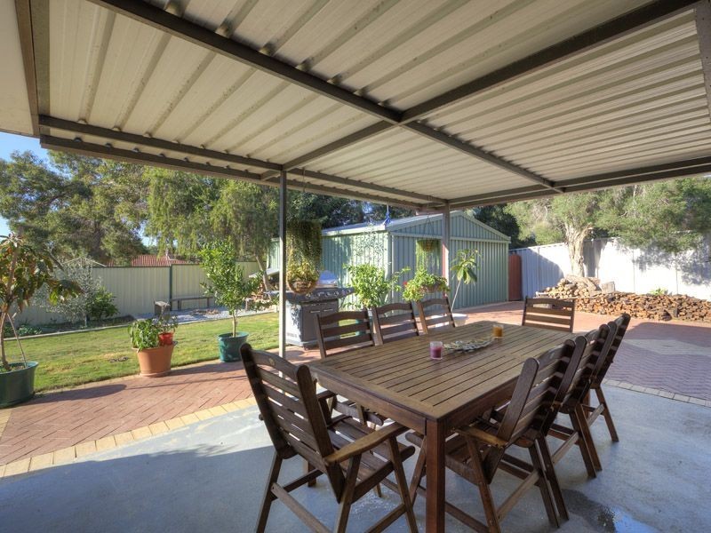 5 Scarp View, Swan View WA 6056