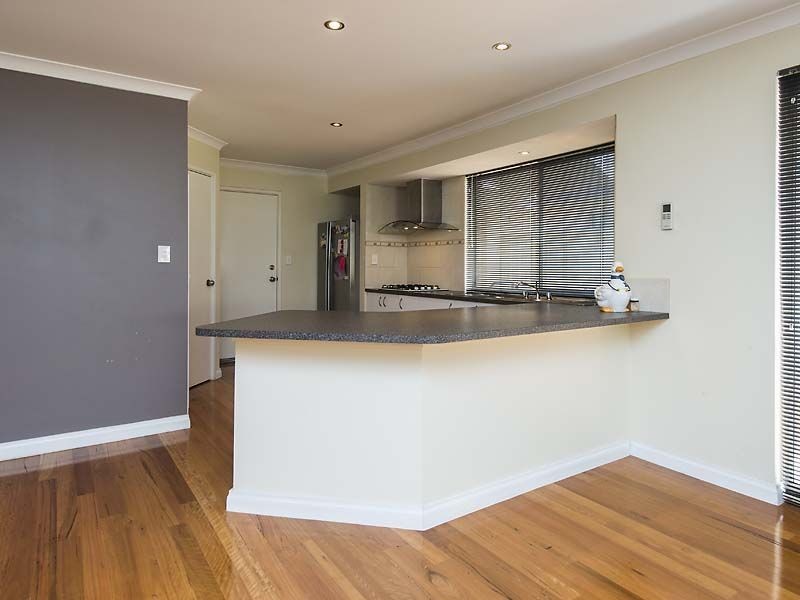 7 Range Court, High Wycombe WA 6057