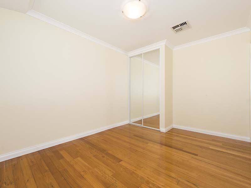 7 Range Court, High Wycombe WA 6057