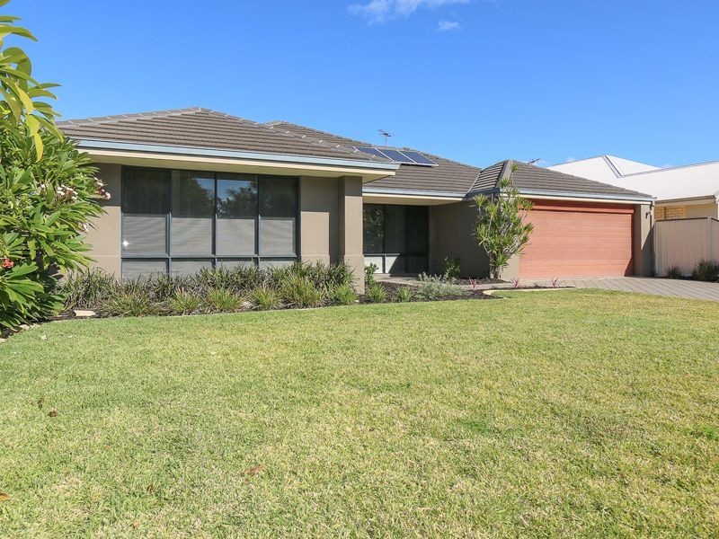 55 Gillings Parade, Wattle Grove WA 6107