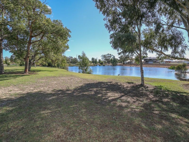 55 Gillings Parade, Wattle Grove WA 6107