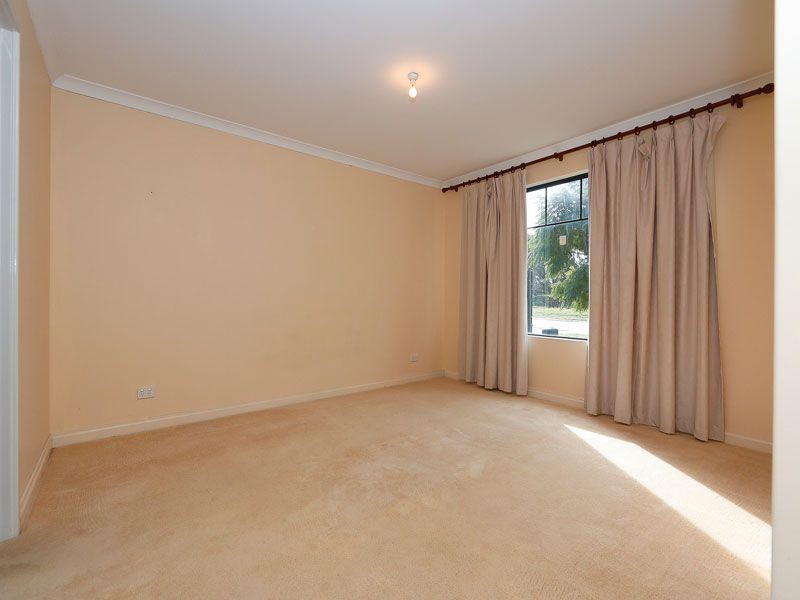 274 Adelaide Street, High Wycombe WA 6057