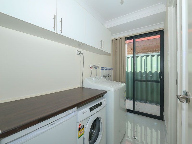 5 Banks Place, High Wycombe WA 6057
