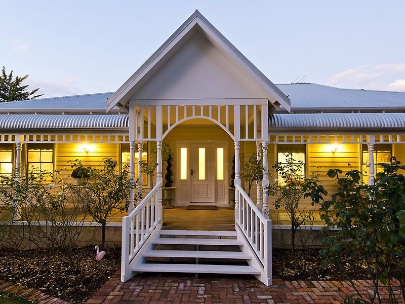 20 Hillview Street, Kalamunda WA 6076