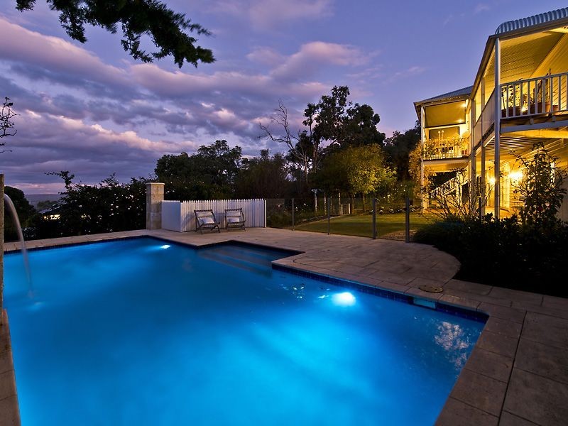 20 Hillview Street, Kalamunda WA 6076