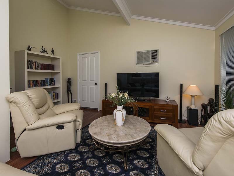 10 Priory Road, Maida Vale WA 6057