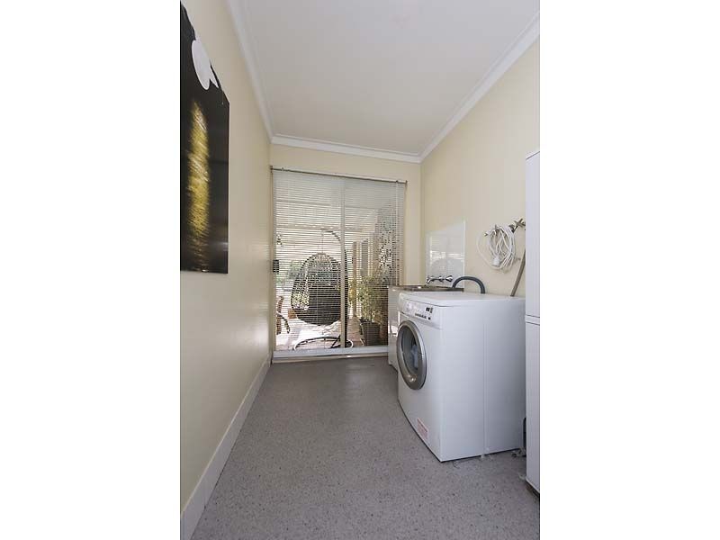 10 Priory Road, Maida Vale WA 6057