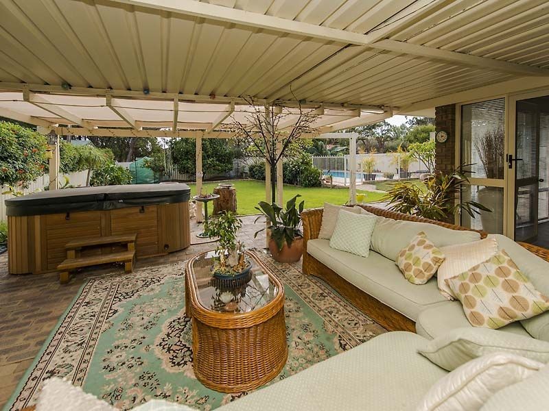 10 Priory Road, Maida Vale WA 6057