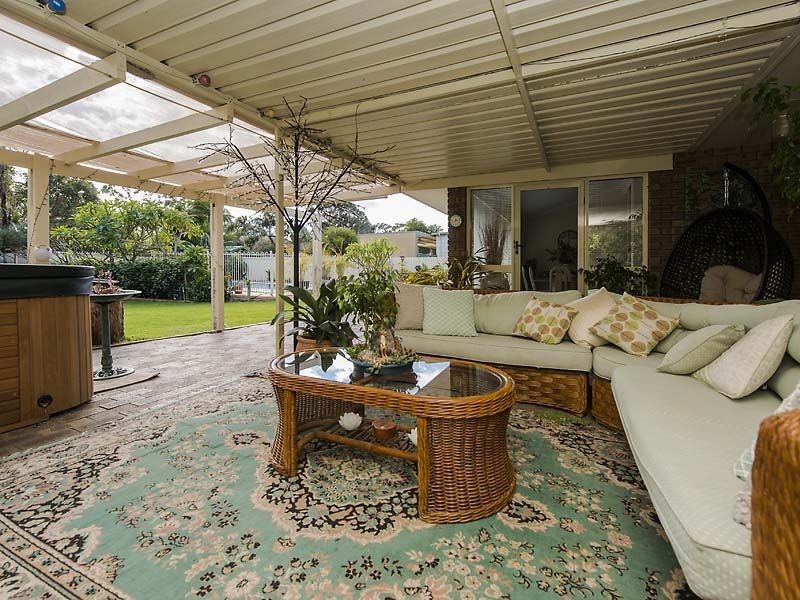 10 Priory Road, Maida Vale WA 6057