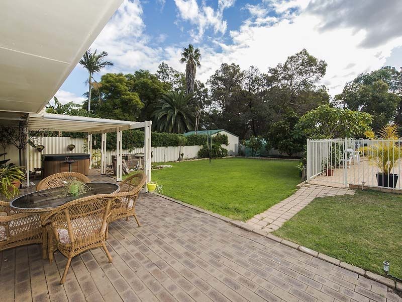 10 Priory Road, Maida Vale WA 6057