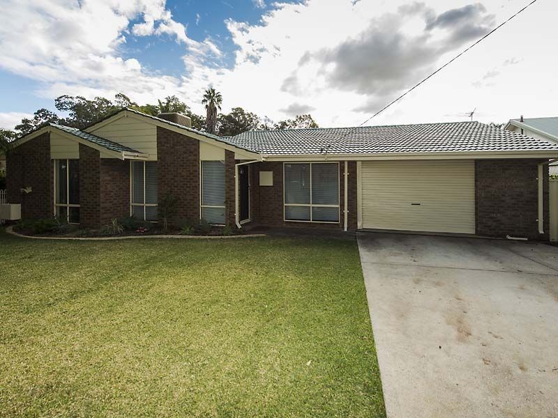 10 Priory Road, Maida Vale WA 6057