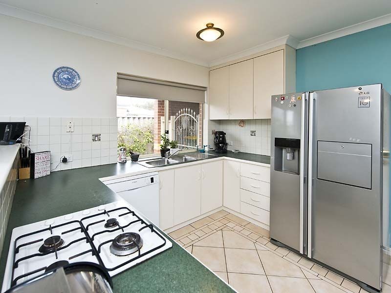 17 Babbler Court, Maida Vale WA 6057