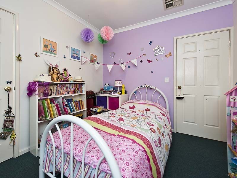 17 Babbler Court, Maida Vale WA 6057