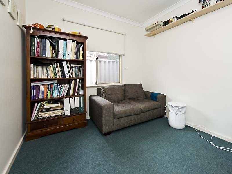 17 Babbler Court, Maida Vale WA 6057