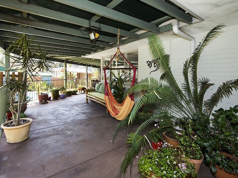 28 Albert Road, Lesmurdie WA 6076