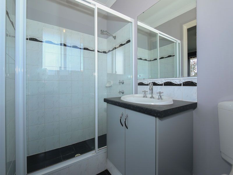 7 Jordan Place, Wattle Grove WA 6107