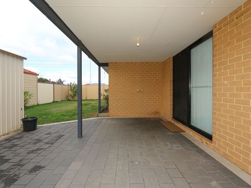 7 Jordan Place, Wattle Grove WA 6107