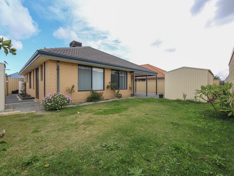 7 Jordan Place, Wattle Grove WA 6107