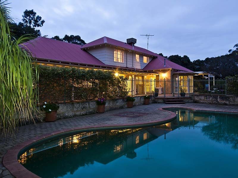 59 John Farrant Drive, Gooseberry Hill WA 6076