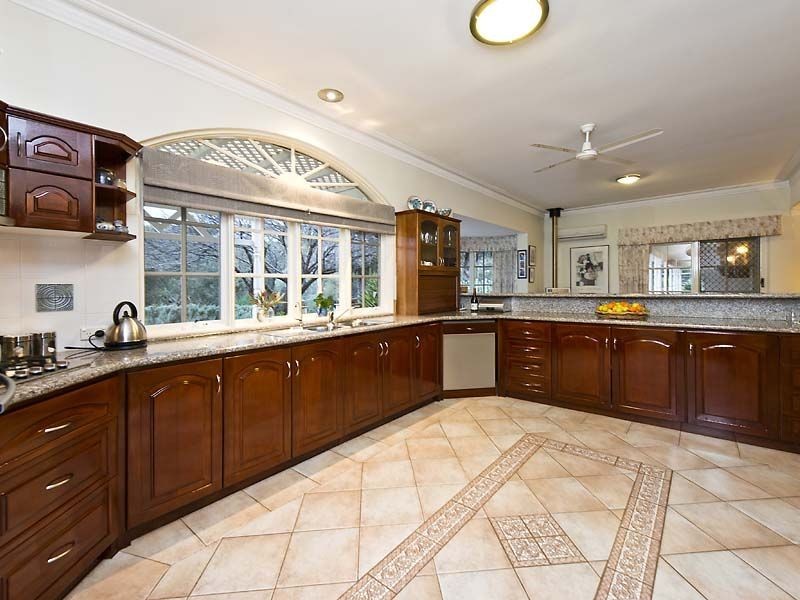 59 John Farrant Drive, Gooseberry Hill WA 6076