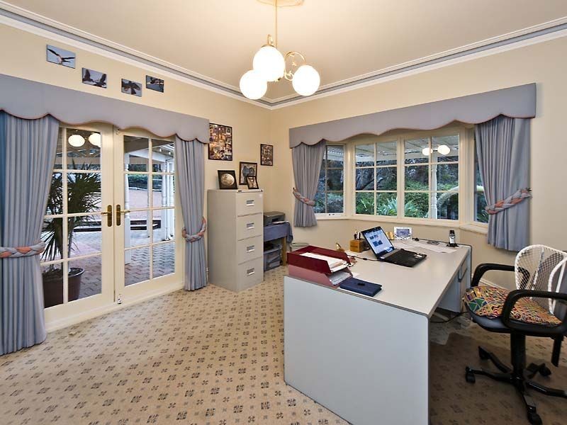 59 John Farrant Drive, Gooseberry Hill WA 6076