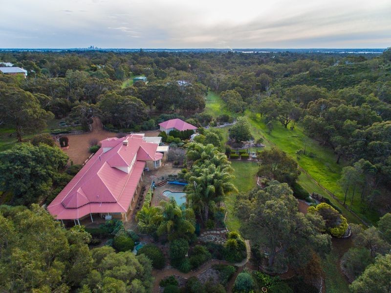 59 John Farrant Drive, Gooseberry Hill WA 6076