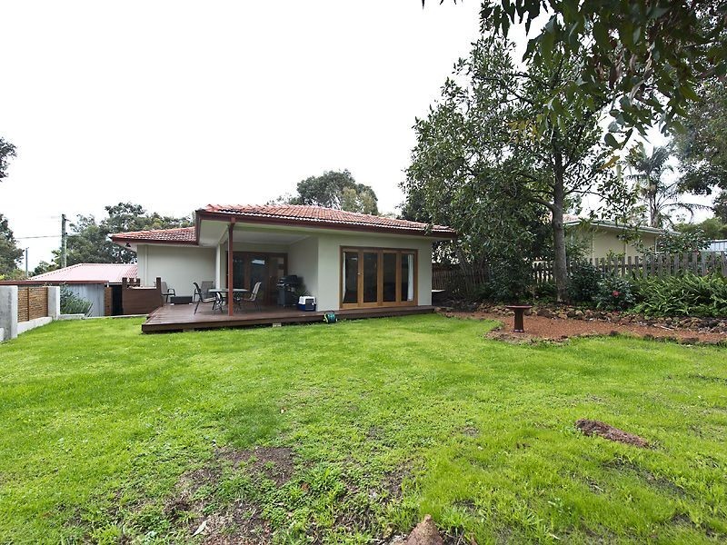 23 Winjana Road, Lesmurdie WA 6076