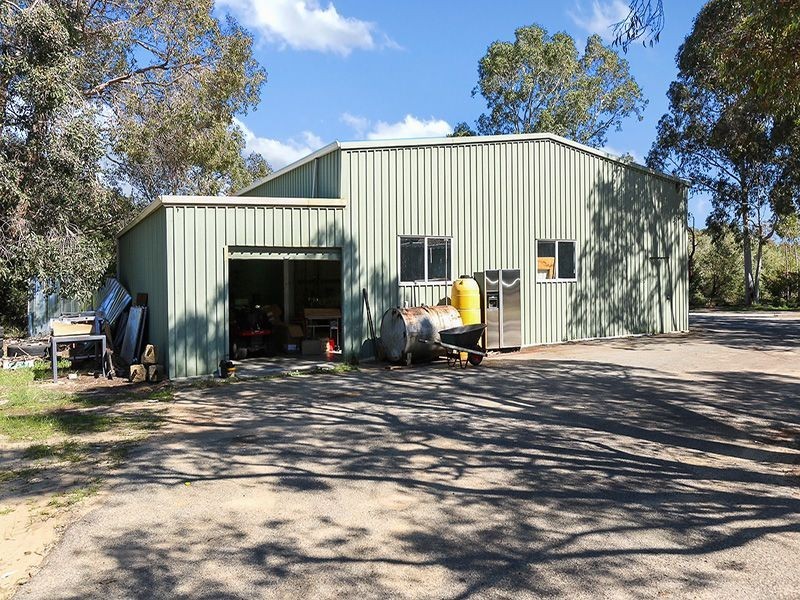 196 Brewer Road, Maida Vale WA 6057