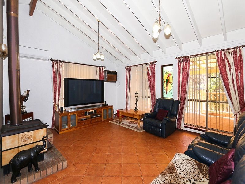 196 Brewer Road, Maida Vale WA 6057