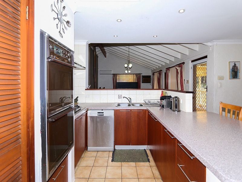 196 Brewer Road, Maida Vale WA 6057