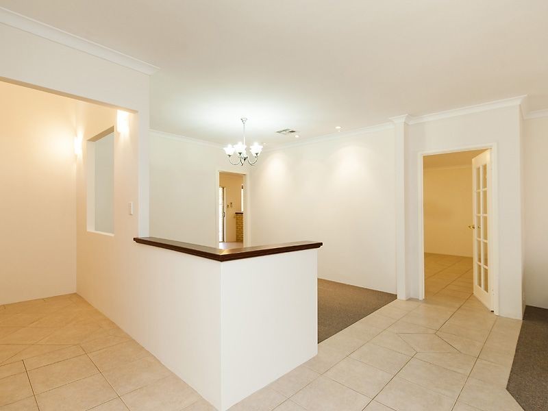 7 Buttercup Crescent, High Wycombe WA 6057
