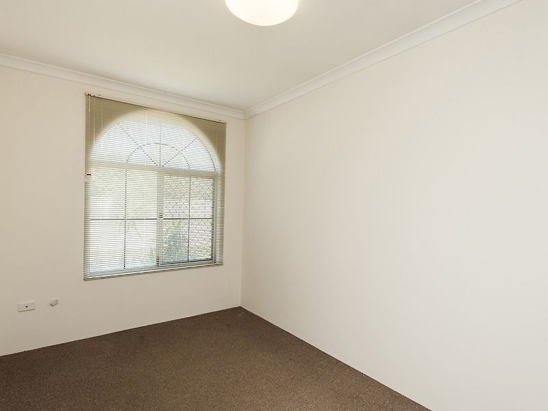 7 Buttercup Crescent, High Wycombe WA 6057