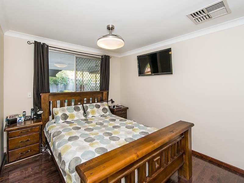 6 Aralia Way, Forrestfield WA 6058