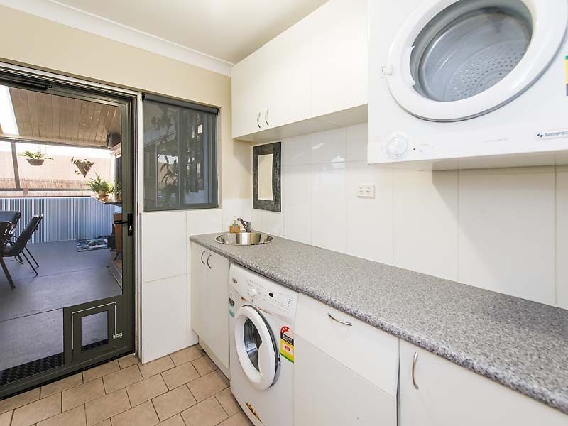 6 Aralia Way, Forrestfield WA 6058