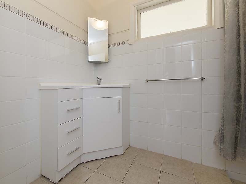 61 Cyril Road, High Wycombe WA 6057