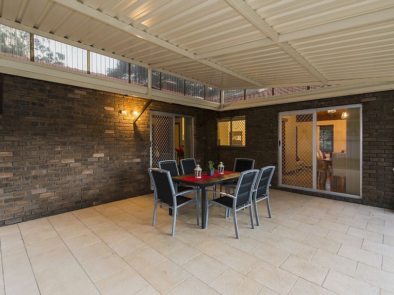 11 Alexander Close, Lesmurdie WA 6076